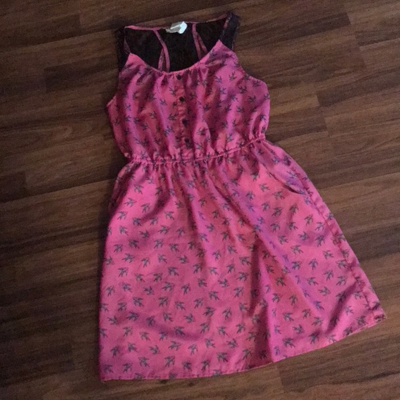 SMall /mediumJuniors Pink dress & bird pattern 7-9 - Picture 7 of 7